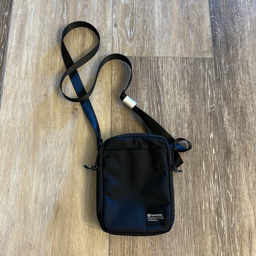 Lululemon Cross Body